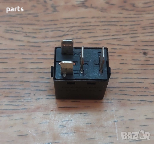 Реле Работен Ток - Мигачи - Горивна Помпа Мерцедес Е класа W210 (H) - A - B - C - S - 0025421119, снимка 4 - Части - 53821107