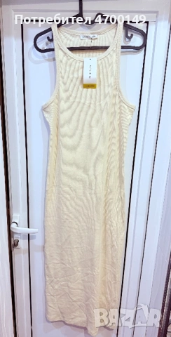 Дълга, вталена дамска рокля. За всеки ден и специални поводи.