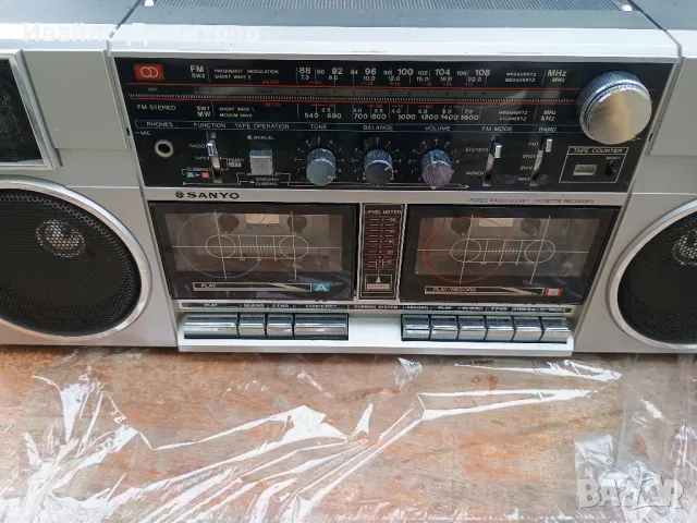 GRUNDIG SANYO Hitachi, снимка 5 - Радиокасетофони, транзистори - 49902154