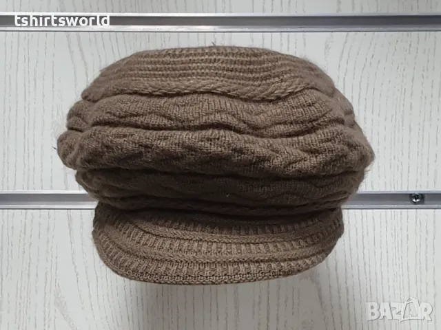 Нова зимна дамска шапка с козирка Ангора в кафяв цвят, снимка 3 - Шапки - 48194915