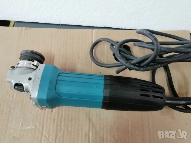 Ъглошлайф MAKITA GA5030R 125mm 720W, снимка 10 - Ъглошлайфи - 53871873