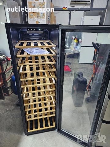 Охладител за вино CANDY CWC 200 EELW/NF, снимка 2 - Хладилници - 53179592