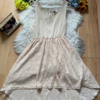 Кремава/светло бежова дантелена рокля Н&М, снимка 1 - Рокли - 42101119