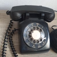Стар телефон с шайба, снимка 2 - Антикварни и старинни предмети - 41905890