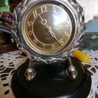 Стар руски настолен часовник , снимка 1 - Други ценни предмети - 41080372