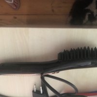 Smooth Ceramic електрическа четка за изправяне на коса на Trisa, снимка 12 - Маши за коса - 41473682
