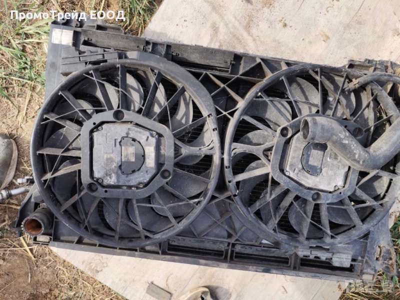 Перки вентилатор водно охлаждане Ауди А8 4Е Д3 Audi A8 D3 4E 3.0TDI 4E0121205 0130706815 4E0260401K, снимка 1