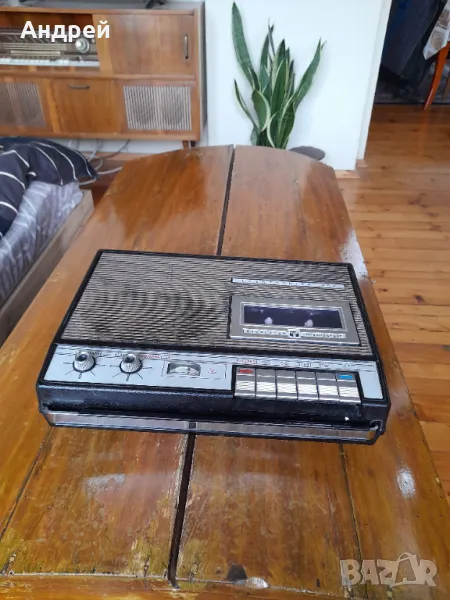 Стар касетофон Elektronika 302, снимка 1