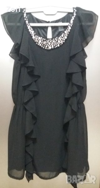 Черна къса шифонена рокля  с рокля къдрички  и сребристи камъчета около деколтето, снимка 1