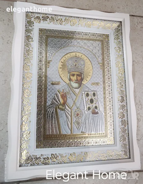 Икона "Свети Николай Чудотворец" с дървена рамка и стъкло., снимка 1