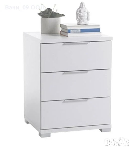 Нощно шкафче с 3 чекмеджета, снимка 1