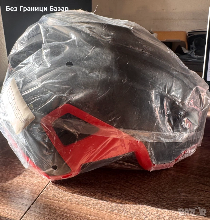 Нова Защитна каска за колело и тротинетка – удароустойчива, лека, черно-червена, снимка 1