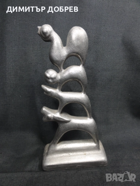 СТАРА РЕТРО МЕТАЛНА СТАТУЕТКА БРЕМЕНСКИТЕ МУЗИКАНТИ , снимка 1