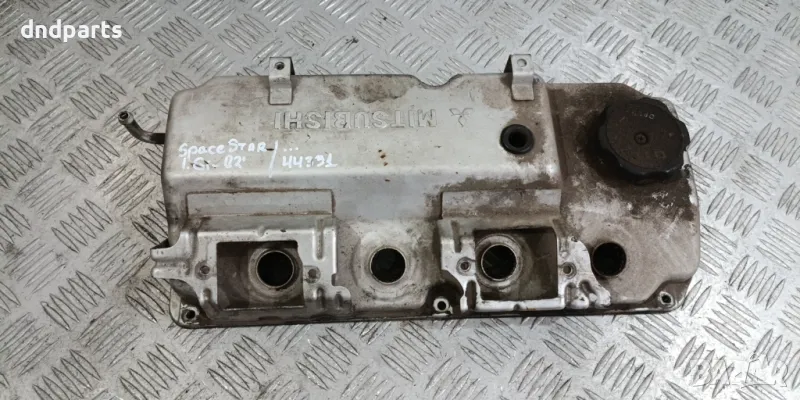 Капак клапани Mitsubishi Space Star 1.6i 2002г.	, снимка 1