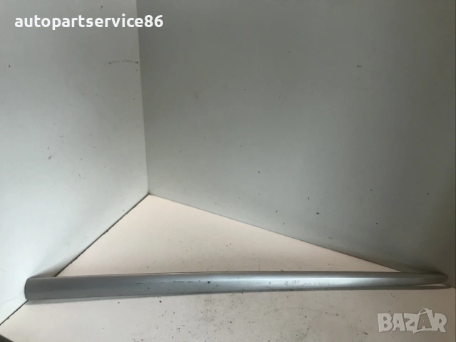 Предна дясна лайсна на врата сребърна за KIA Cerato (2004)