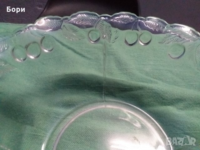 Българско цветно стъкло, снимка 11 - Чинии - 34274232