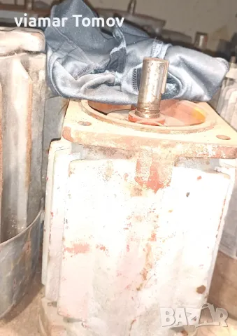 Редуктори, снимка 7 - Електродвигатели - 49292726