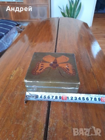 Стара дървена кутия #3, снимка 3 - Антикварни и старинни предмети - 39433563