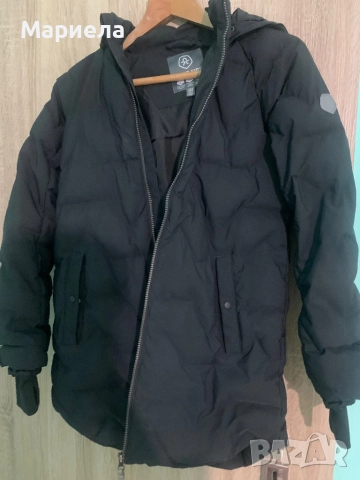 Продавам уникално яке марка Color kids