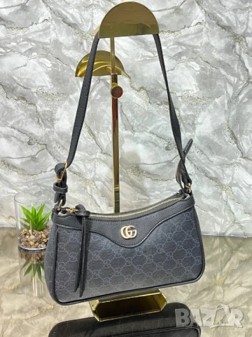 чанти Gucci 25 x 15 cm , снимка 2 - Чанти - 51352879