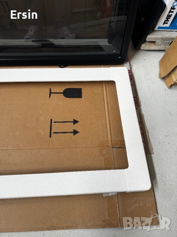 Прозорец отваряем Dometic с щора и комарник (Свален от чисто нов Кемпер) , снимка 6 - Къмпинг мебели - 53595656