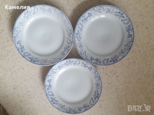 3 броя порцеланови чинии , снимка 1 - Чинии - 36482901
