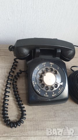 Стар телефон с шайба, снимка 2 - Антикварни и старинни предмети - 41905890