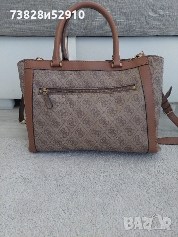 Дамска чанта Guess , снимка 2 - Чанти - 52946385