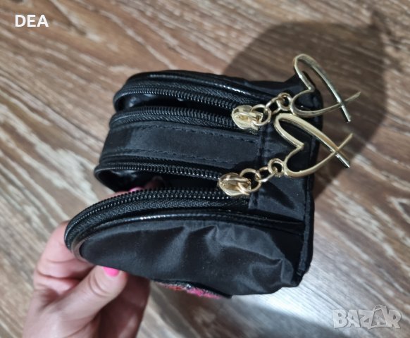 Несесер с устни Victoria's secret-18 evro, снимка 7 - Други - 41769109