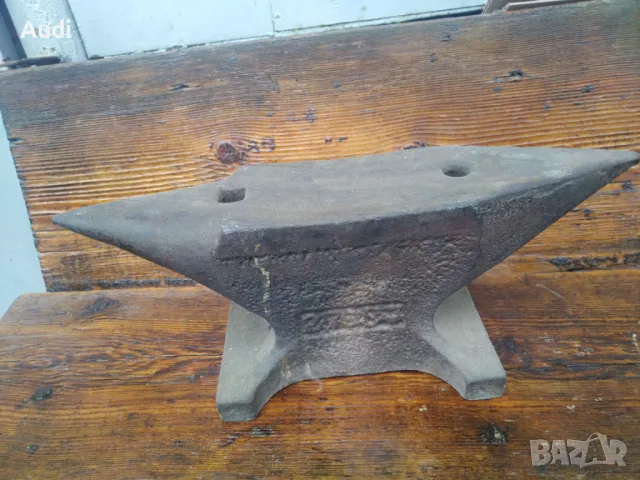 Голяма чешка наковалня Марка SCKODA / Чехия / ОРИГИНАЛ  Тегло 50кг, снимка 2 - Други инструменти - 48942113