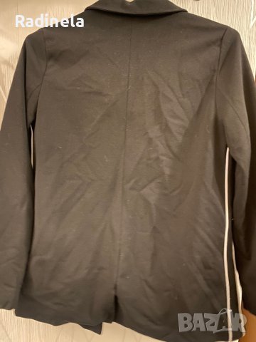 Дамски сака, снимка 7 - Сака - 44307442