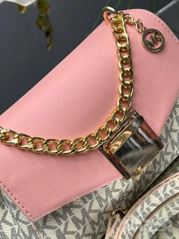 чанти michael kors , снимка 15 - Чанти - 51388135