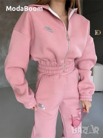 Nike розов дамски комплект , снимка 3 - Спортни екипи - 48452393