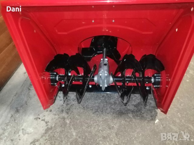 Бензинов роторен снегорин, снимка 2 - Градинска техника - 42682646