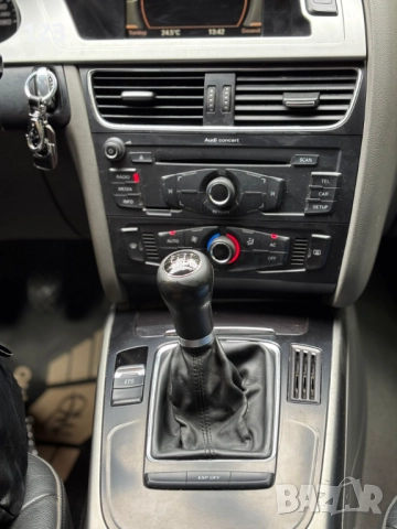 Ауди А4, снимка 8 - Автомобили и джипове - 51913074