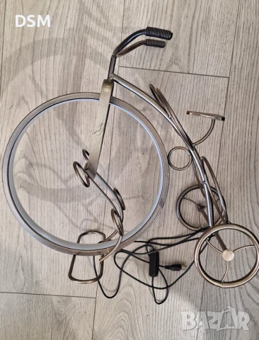 Нова Метална Лампа Велосипед - Колело Поставка за 4бр Бутилки, снимка 7 - Декорация за дома - 50986608