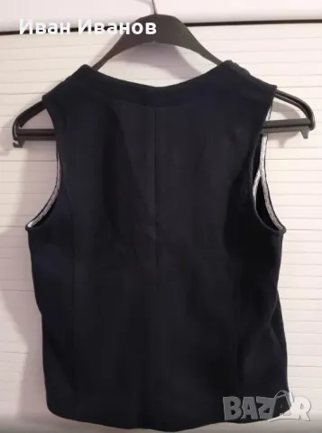 Оригинален детски елек Armani - размер 152, снимка 2 - Детски якета и елеци - 49592595