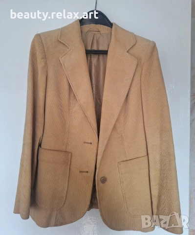 Стилно дамско сако от рипсено кадифе (цвят карамел)