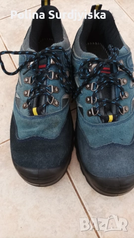 Защитни работни обувки