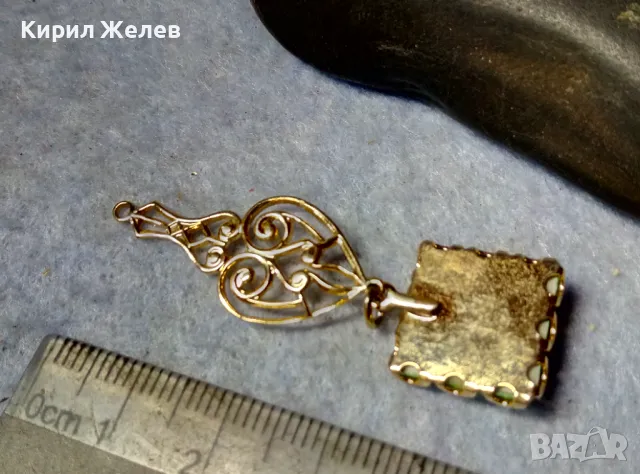 СТАР ПОЗЛАТЕН АЖУРЕН ПОРЦЕЛАНОВ ФЛОРАЛЕН ВИНТИДЖ АРТ МЕДАЛЬОН ВИСУЛКА БИЖУ 48804, снимка 3 - Колиета, медальони, синджири - 48806652