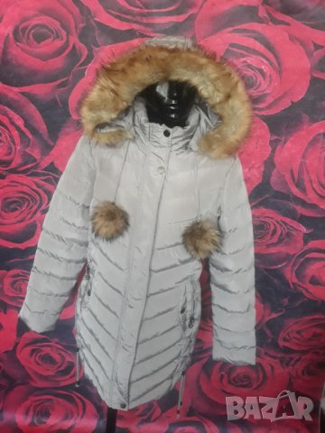 Бежово-сиво дебело зимно яке с естествен пух качулка и топчета ХЛ, снимка 2 - Якета - 35843506