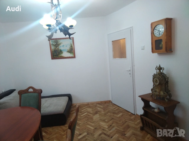 Собственик продава масивна монолитна  двуетажна къща на две плочи с гараж. След основен ремонт на вт, снимка 12 - Къщи - 53612474