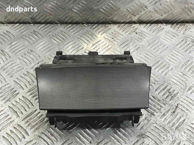 Пепелник Mercedes W203,2003г.