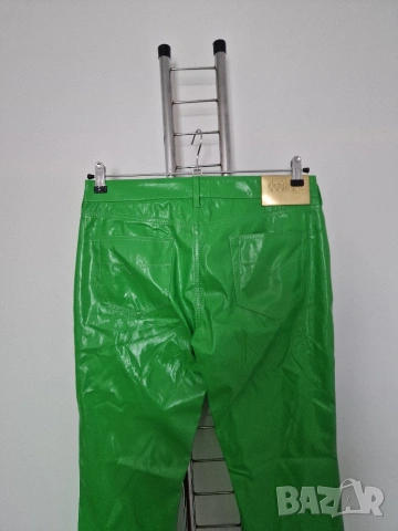 Страхотни дамски панталони VERSACE JEANS COUTURE размер 31 , снимка 8 - Панталони - 53574558