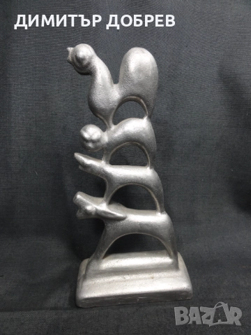 СТАРА РЕТРО МЕТАЛНА СТАТУЕТКА БРЕМЕНСКИТЕ МУЗИКАНТИ 