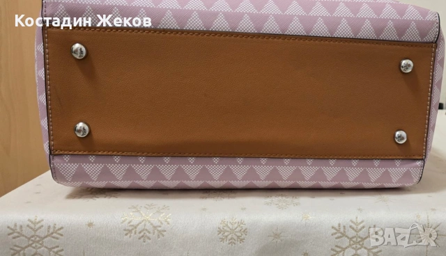  Дамска оригинална чанта със портмоне. L.Credi Munich. Като нова. , снимка 12 - Чанти - 53307947