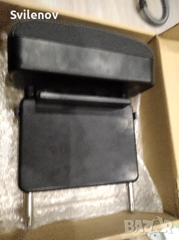 Универсален подлакътник за кола