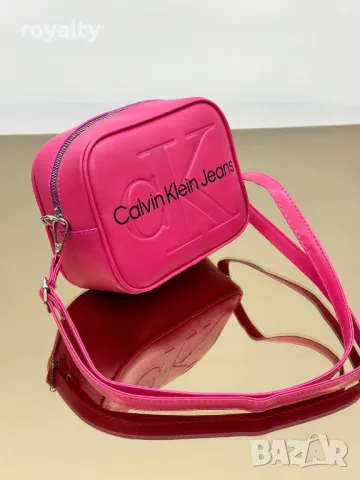 Calvin Klein Jeans дамски чанти Различни цветове , снимка 17 - Чанти - 49824130