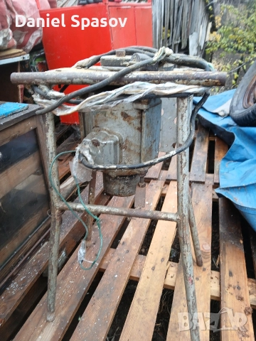 Продавам машина за крем, снимка 4 - Друго търговско оборудване - 52576784