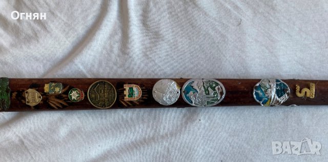 Туристически бастун със значки, 85см., снимка 3 - Антикварни и старинни предмети - 40227632